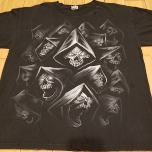 Hooded skulls t shirt size large